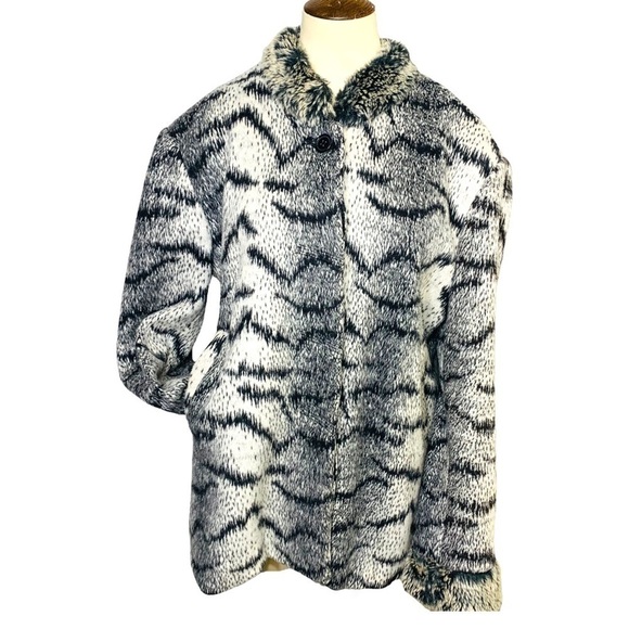 SAGA Lady Fleece Jacket Ombre Black White Novelty Print Cozy Button Down Coat L - Picture 2 of 15